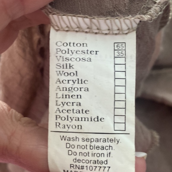 Cotton/Poly Gauze dress with flower Appliqué - Picture 6 of 6